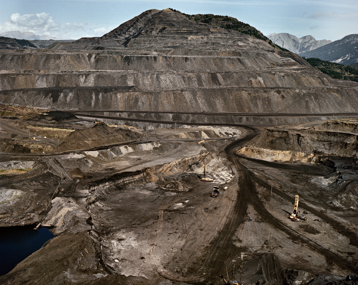 2005-117 Mines #19, Westar Open Pit Coal Mine, Sparwood, British Columbia Edward Burtynsky