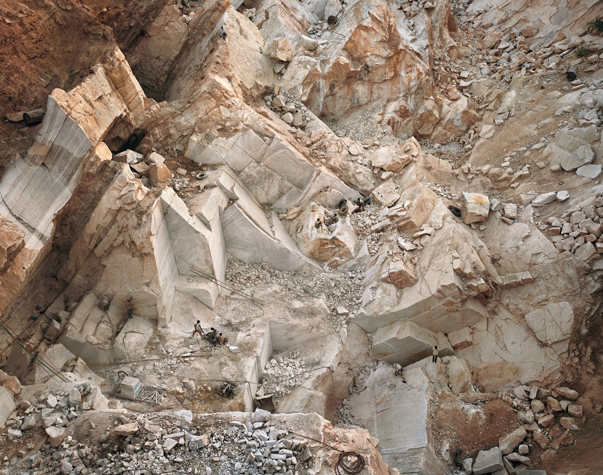 2005-138 Makrana Marble Quarries #11, Rajasthan, India Edward Burtynsky