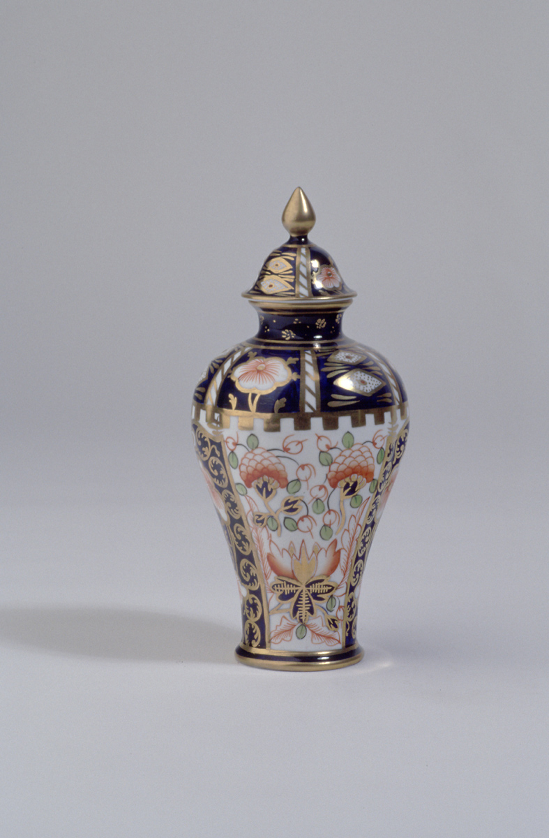 Baluster-shaped vase